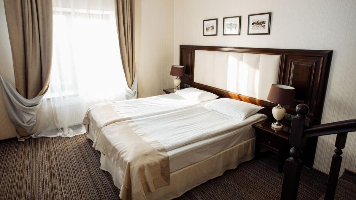 Hotel Optima Collection Jytomyr Extérieur photo